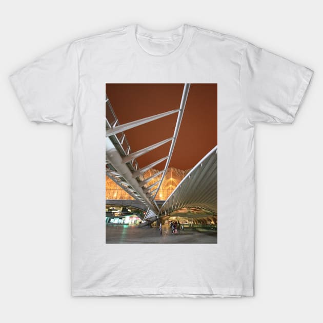 GARE DO ORIENTE. Lisbon T-Shirt by terezadelpilar